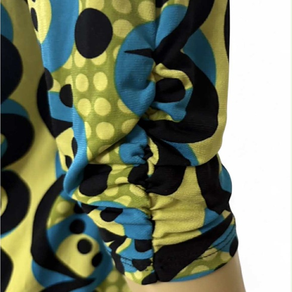 Bisou Bisou Blue and Green Abstract Top only top - Picture 11 of 15